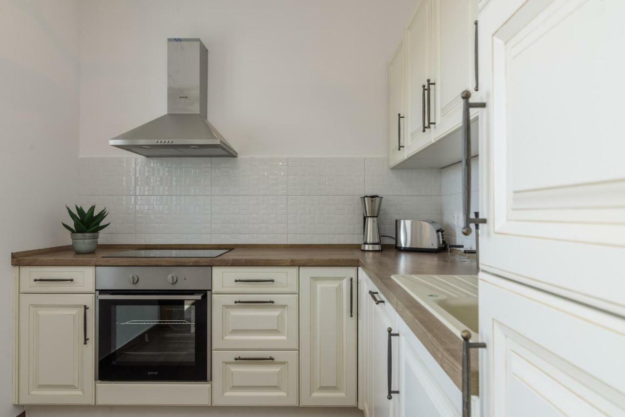 Luxury Apartman Ivana Trogir Exterior photo