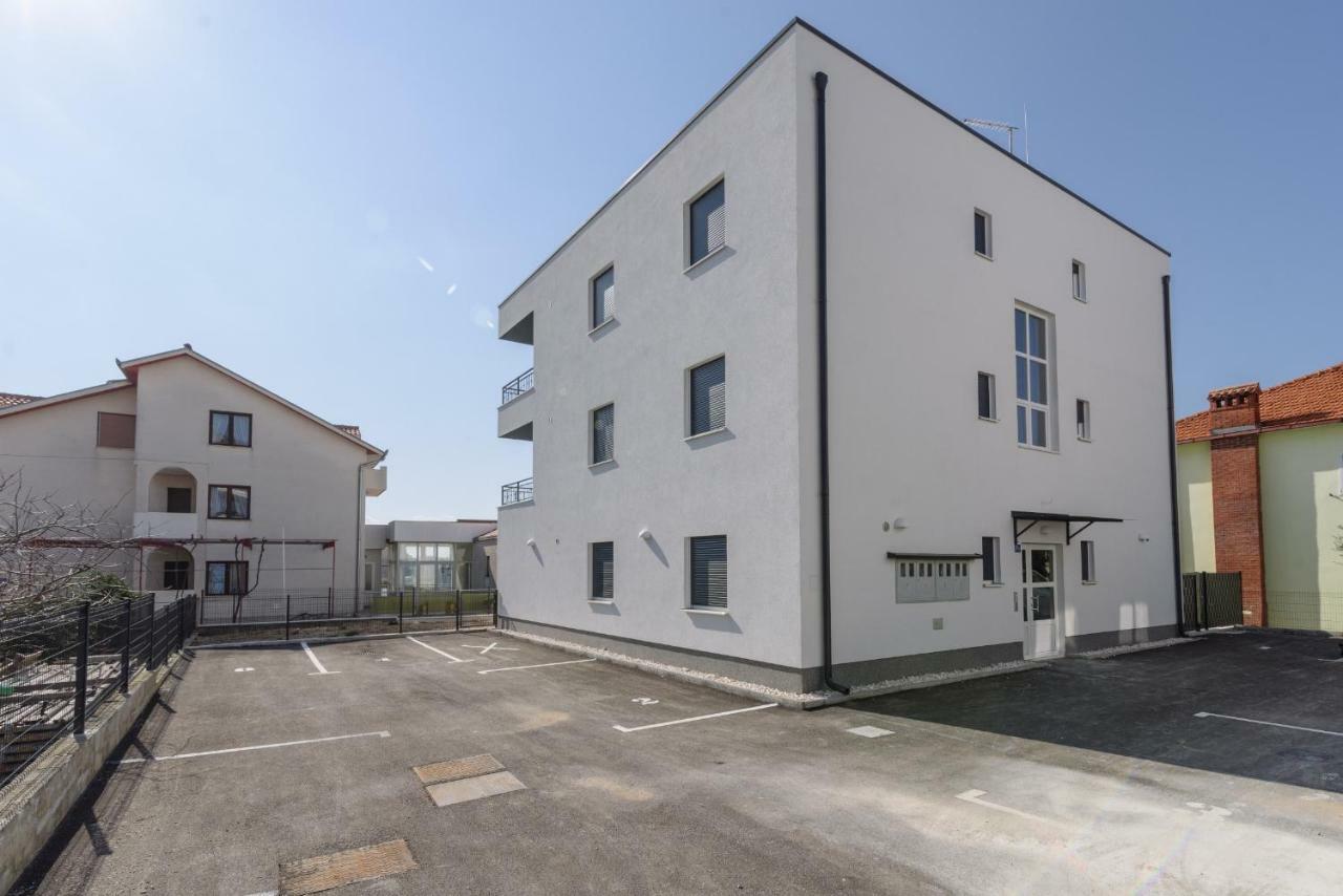 Luxury Apartman Ivana Trogir Exterior photo